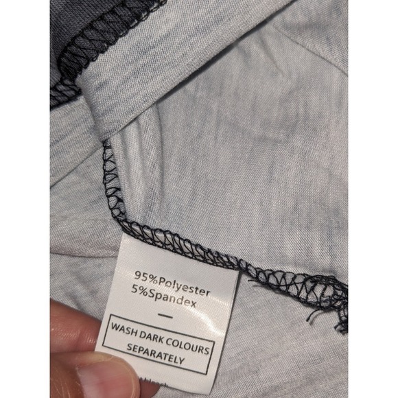 Camo V-Neck T-Shirt Casual Short Sleeve Top Camouflage Print Tee  Large NWT - Picture 9 of 9